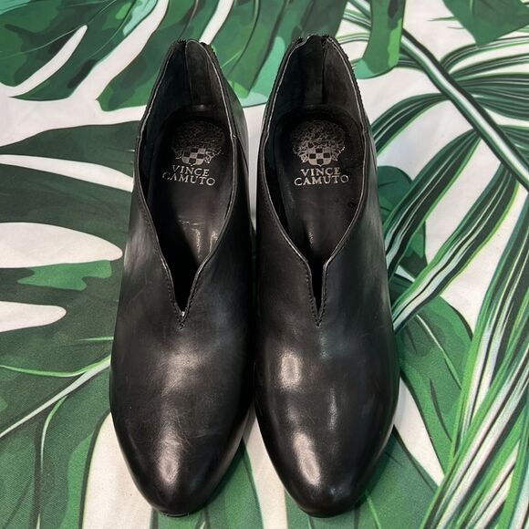 Vince Camuto Black leather booties - Picture 4 of 7